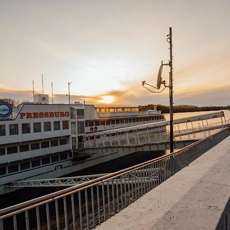 Botel Pressburg Extérieur photo