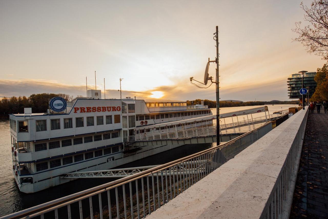 Botel Pressburg Extérieur photo